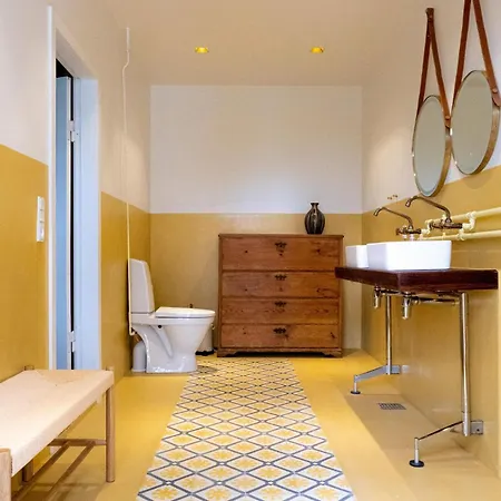 8 Bedroom Beautiful In Vaeggerlose 別荘 Bøtø By