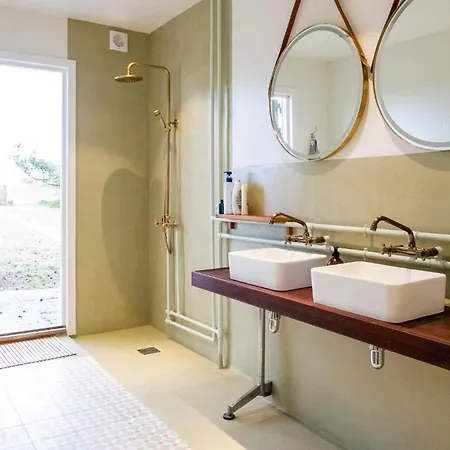 8 Bedroom Beautiful In Vaeggerlose 別荘