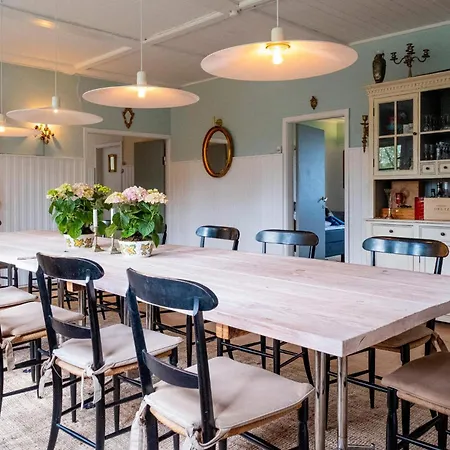 8 Bedroom Beautiful In Vaeggerlose *